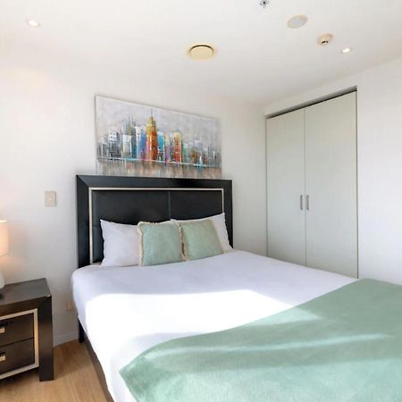 Skytower And City View 2 Bedroom Apartment On High Floor 오클랜드 외부 사진