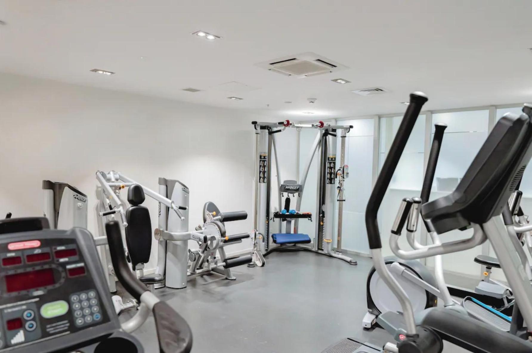 Skytower And City View 2 Bedroom Apartment On High Floor 오클랜드 외부 사진