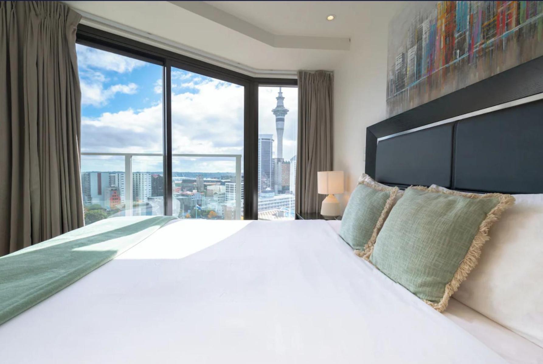 Skytower And City View 2 Bedroom Apartment On High Floor 오클랜드 외부 사진