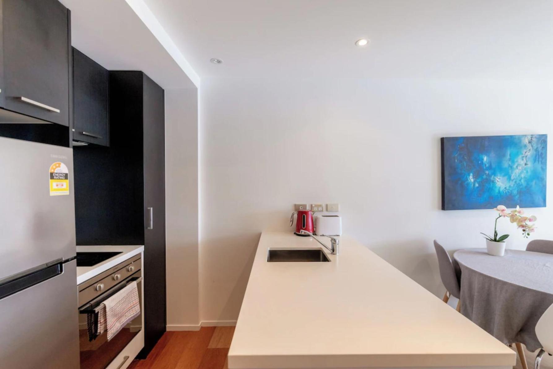 Skytower And City View 2 Bedroom Apartment On High Floor 오클랜드 외부 사진